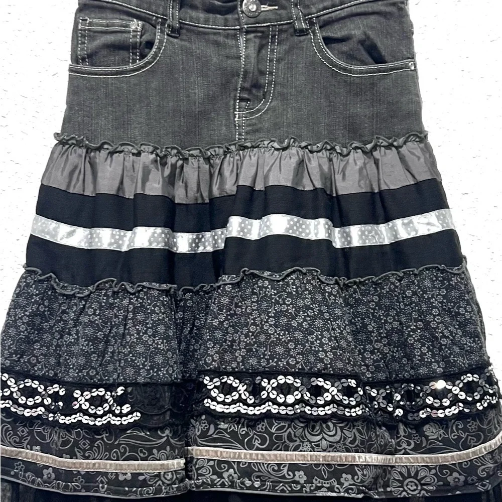 The Children's Place Black and Gray Bubble‎ Mini Skirt 8